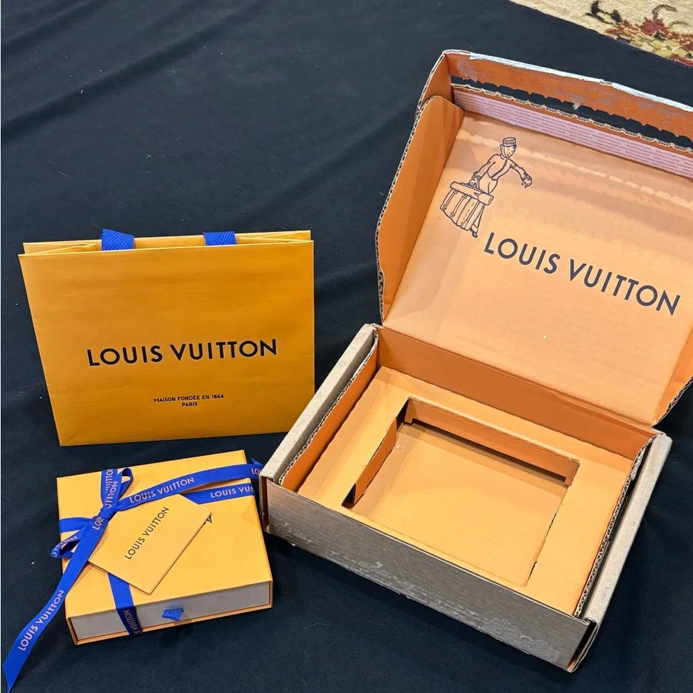 Louis Vuitton EMPTY Shipping Box, Gift Bag, EMPTY Wallet Sized Box, Gift Tag